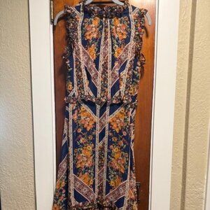 Julia Jordan Midi Dress